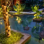 Dhevatara Beach Hotel 